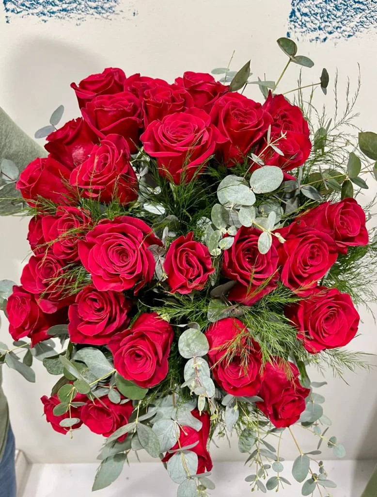 Ram de trenta roses vermelles