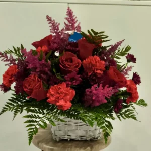 Cistella de Flors Vermelles